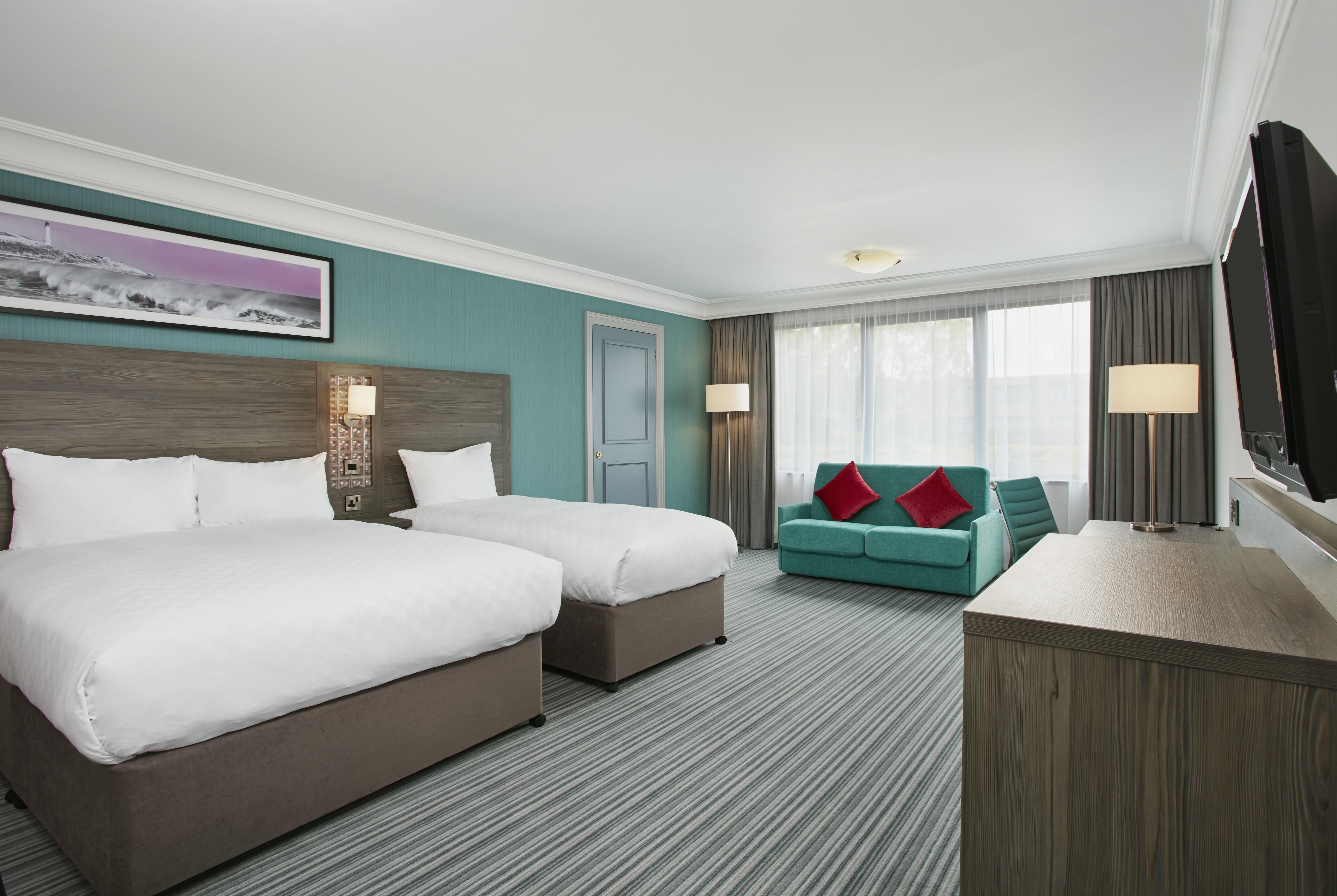 Jurys Inn Aberdeen Airport Dyce Buitenkant foto