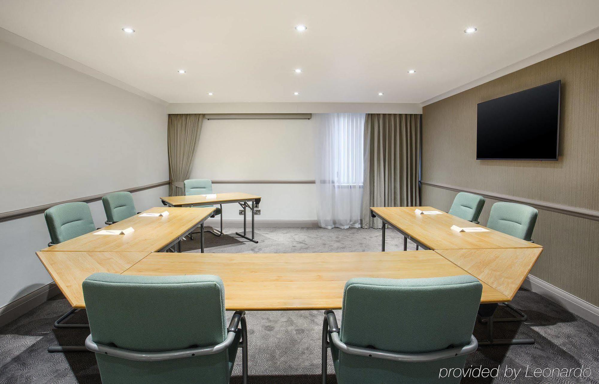 Jurys Inn Aberdeen Airport Dyce Buitenkant foto